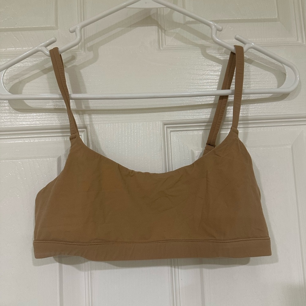 SKIMS Scoop Bralette SM worn once